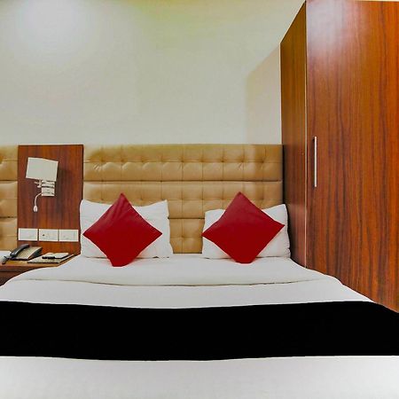 Collection O The Kailash Dev Hotel New Delhi Extérieur photo