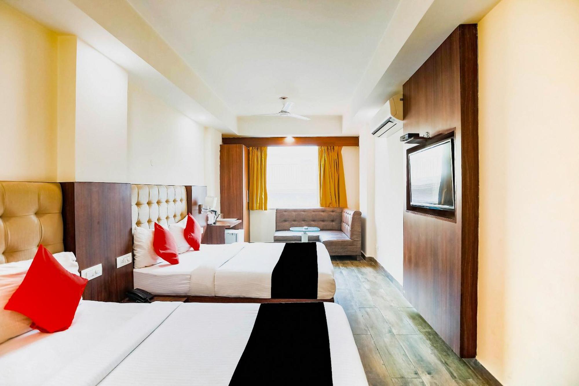 Collection O The Kailash Dev Hotel New Delhi Extérieur photo