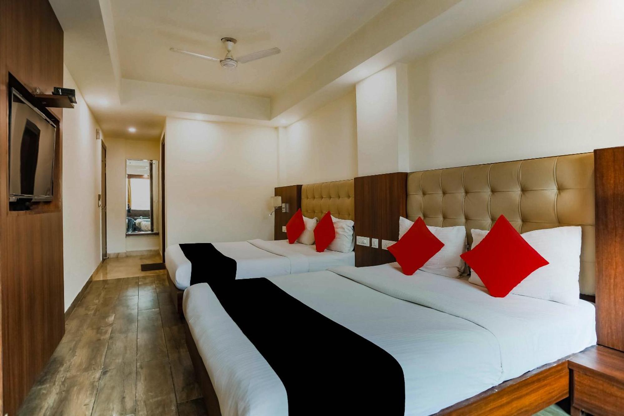 Collection O The Kailash Dev Hotel New Delhi Extérieur photo