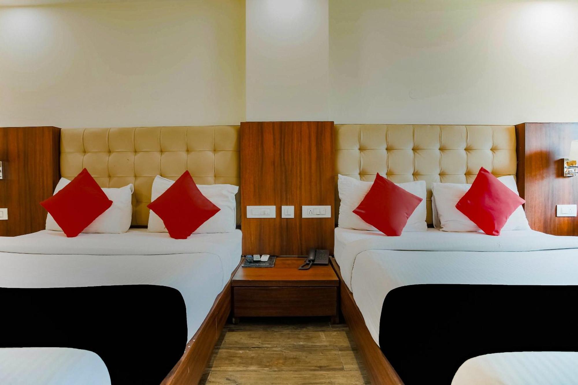 Collection O The Kailash Dev Hotel New Delhi Extérieur photo